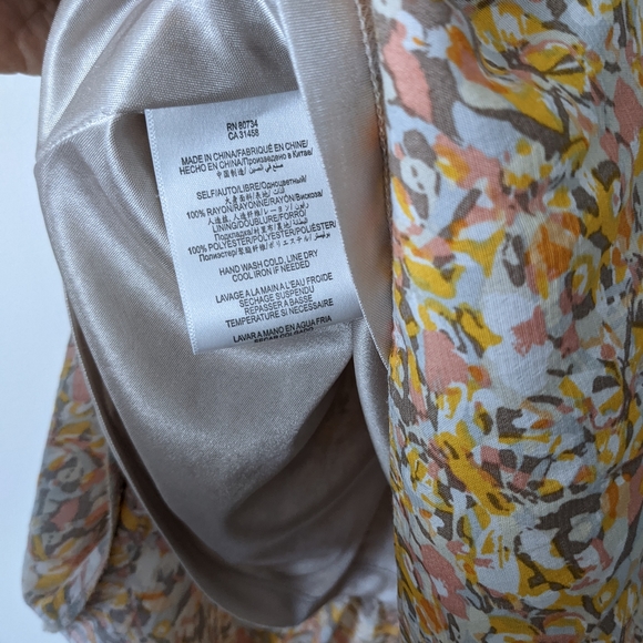 BCBGeneration Peach Multi Color V-neck High-Low A-line Dress - Picture 4 of 7